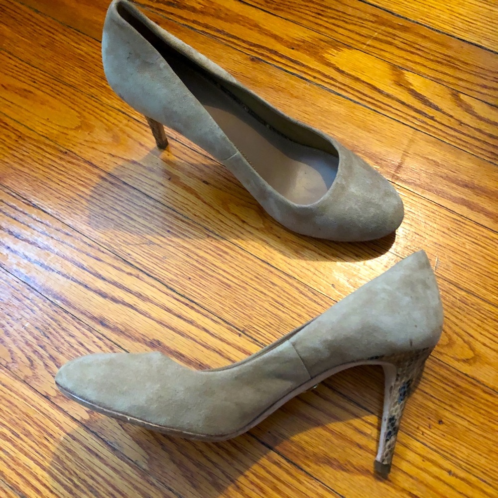 Tory Burch heels tan suede with snake print heels pumps shoes sz 8